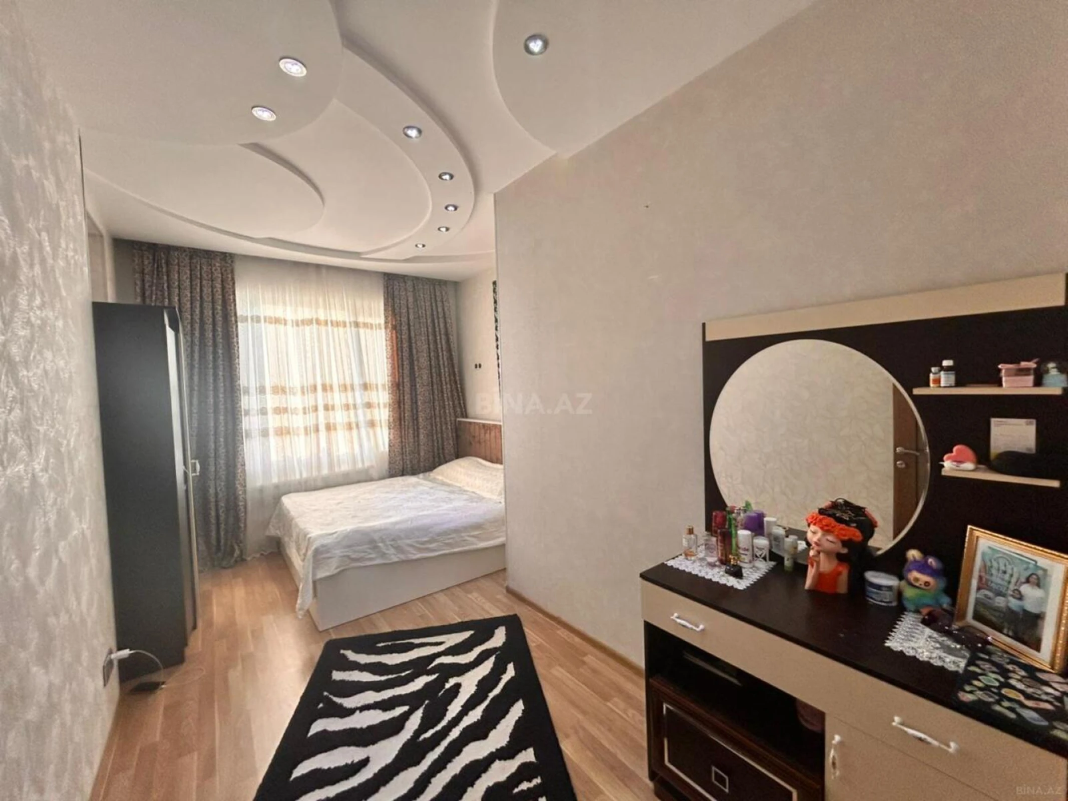 Satılır 3 otaqlı mənzil 90 m²