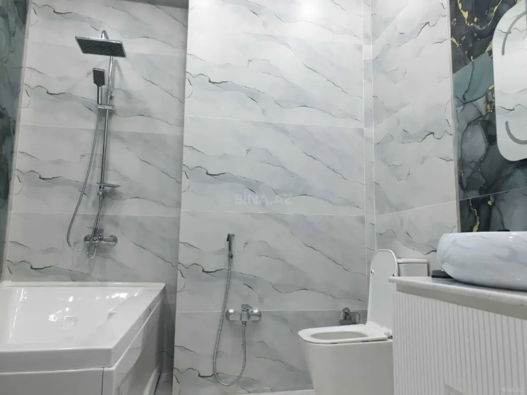 Kirayə verilir 3 otaqlı mənzil 140 m²