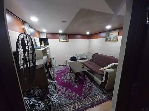 Satılır obyekt 200 m²