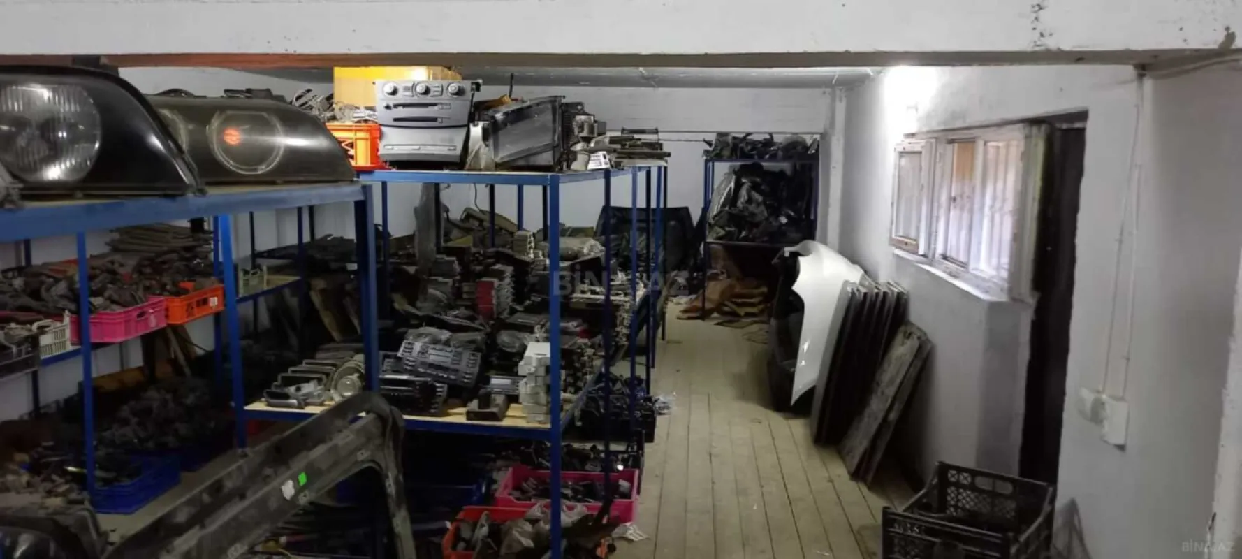 Satılır obyekt 200 m²