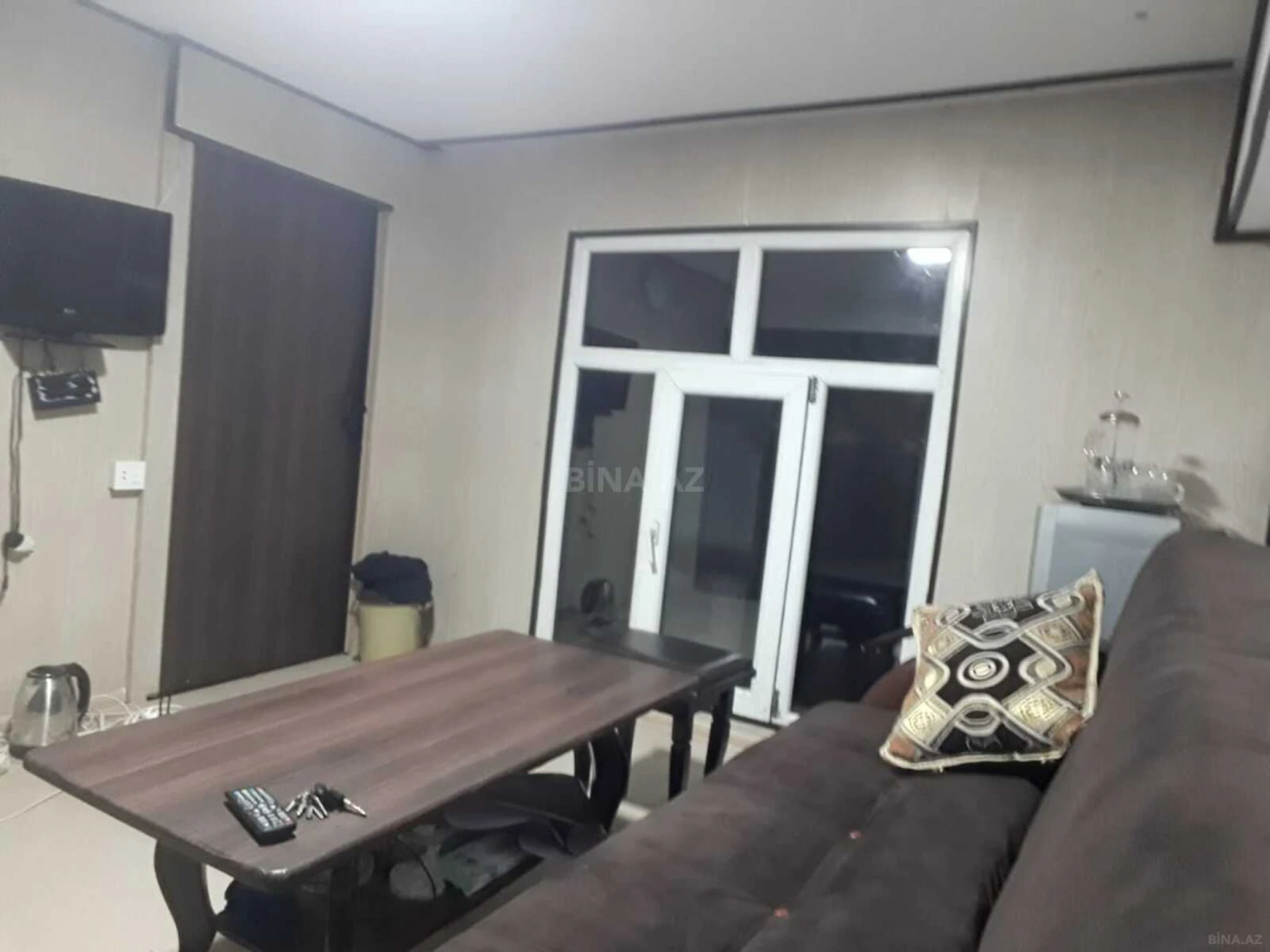 Satılır obyekt 200 m²