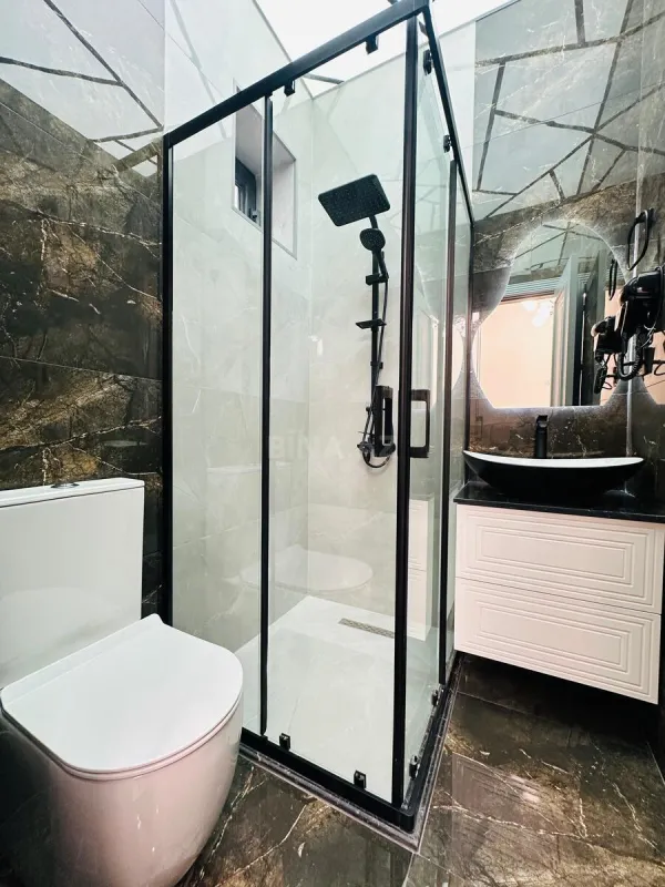 Satılır 5 otaqlı həyət evi 170 m²