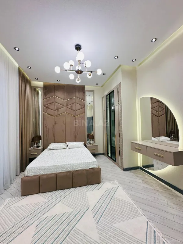 Satılır 5 otaqlı həyət evi 170 m²