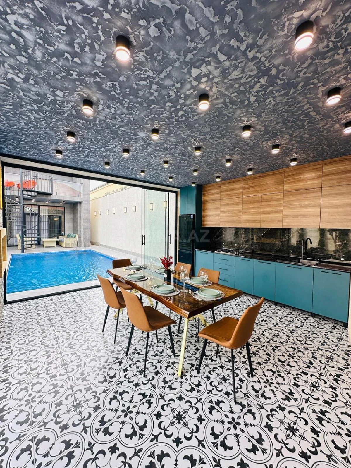 Satılır 5 otaqlı həyət evi 170 m²