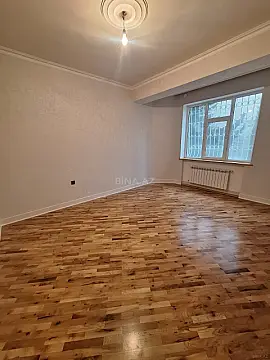 Satılır 4 otaqlı mənzil 160 m²