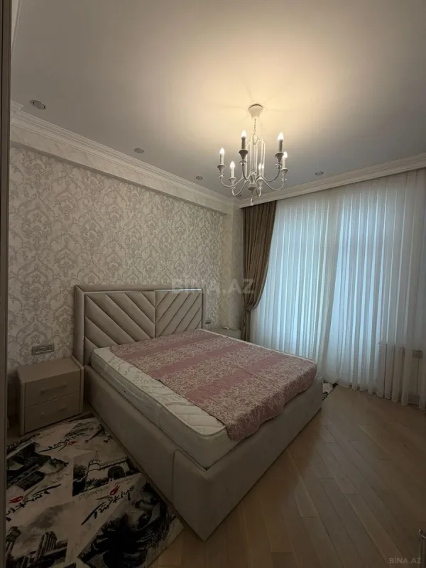 Satılır 3 otaqlı mənzil 120 m²