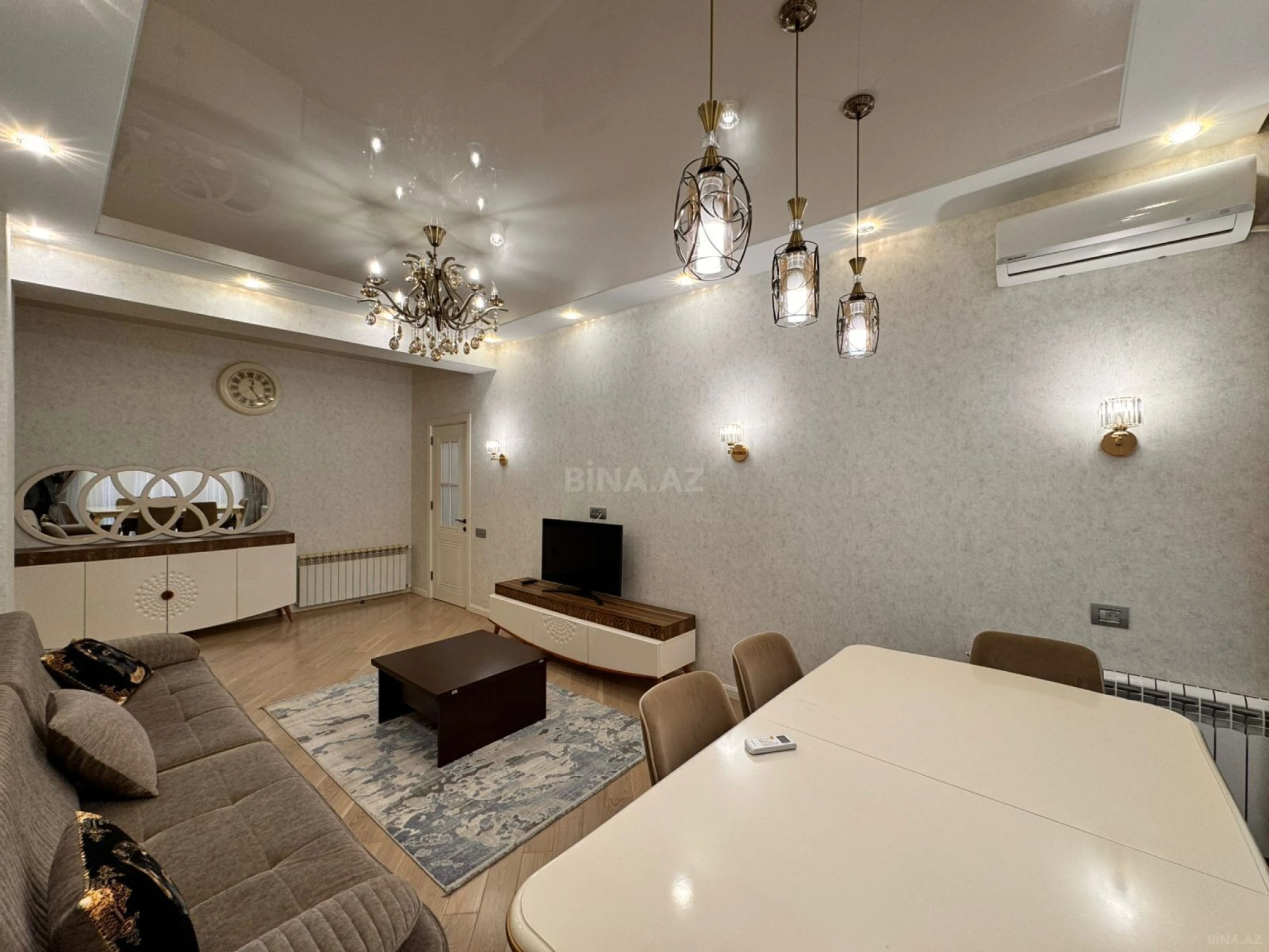 Satılır 3 otaqlı mənzil 120 m²