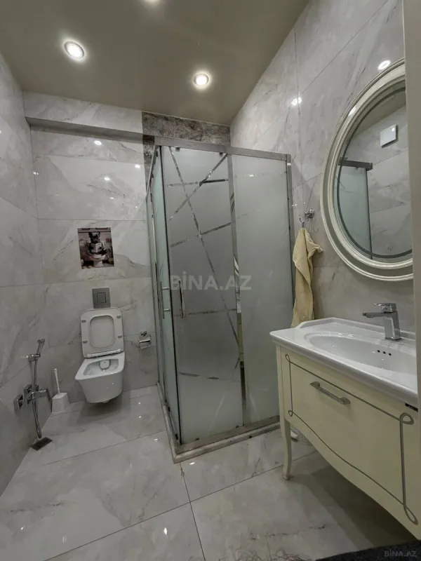 Satılır 3 otaqlı mənzil 120 m²