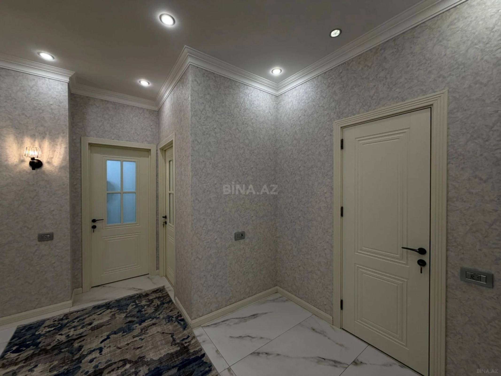 Satılır 3 otaqlı mənzil 120 m²