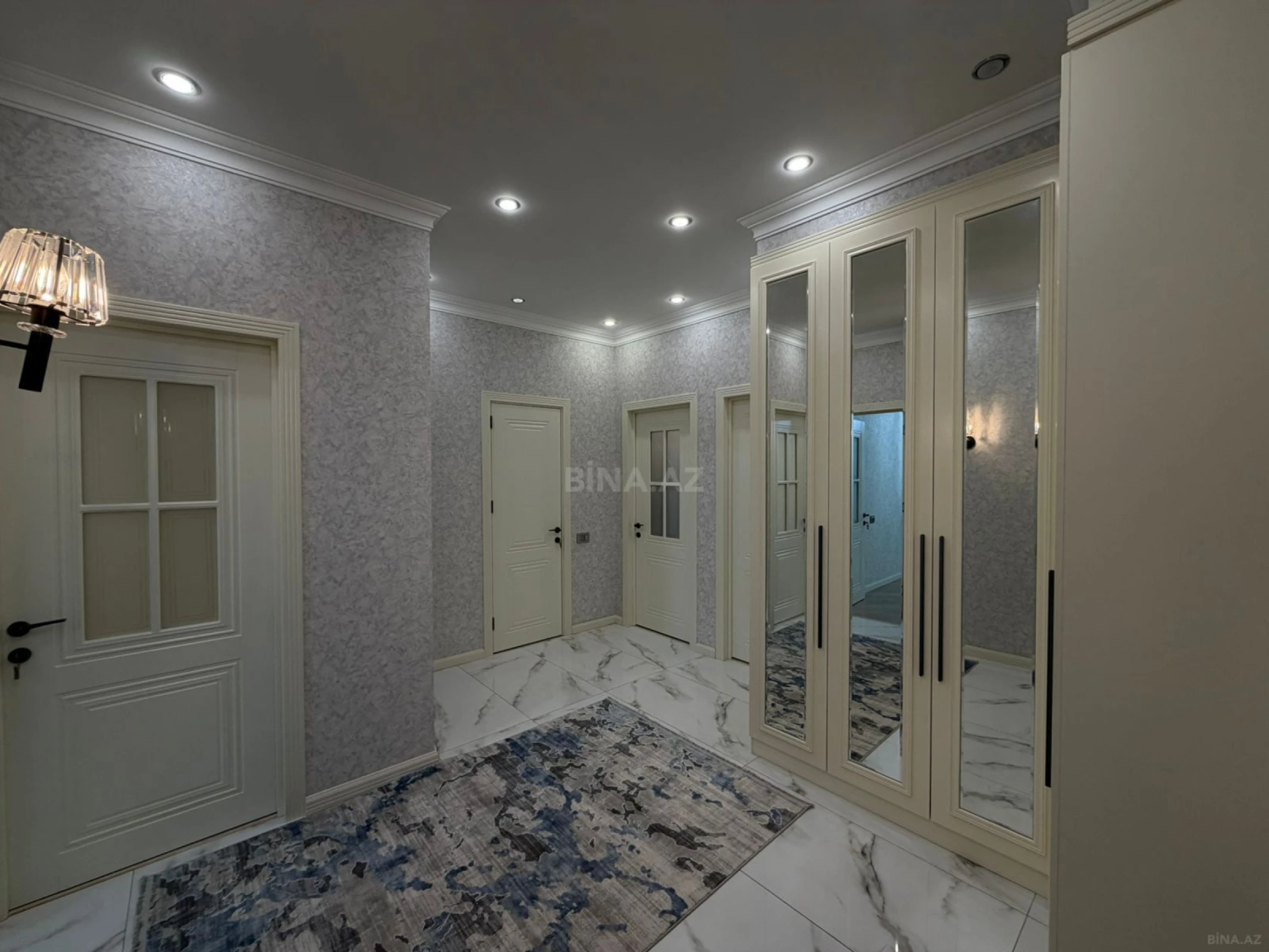Satılır 3 otaqlı mənzil 120 m²