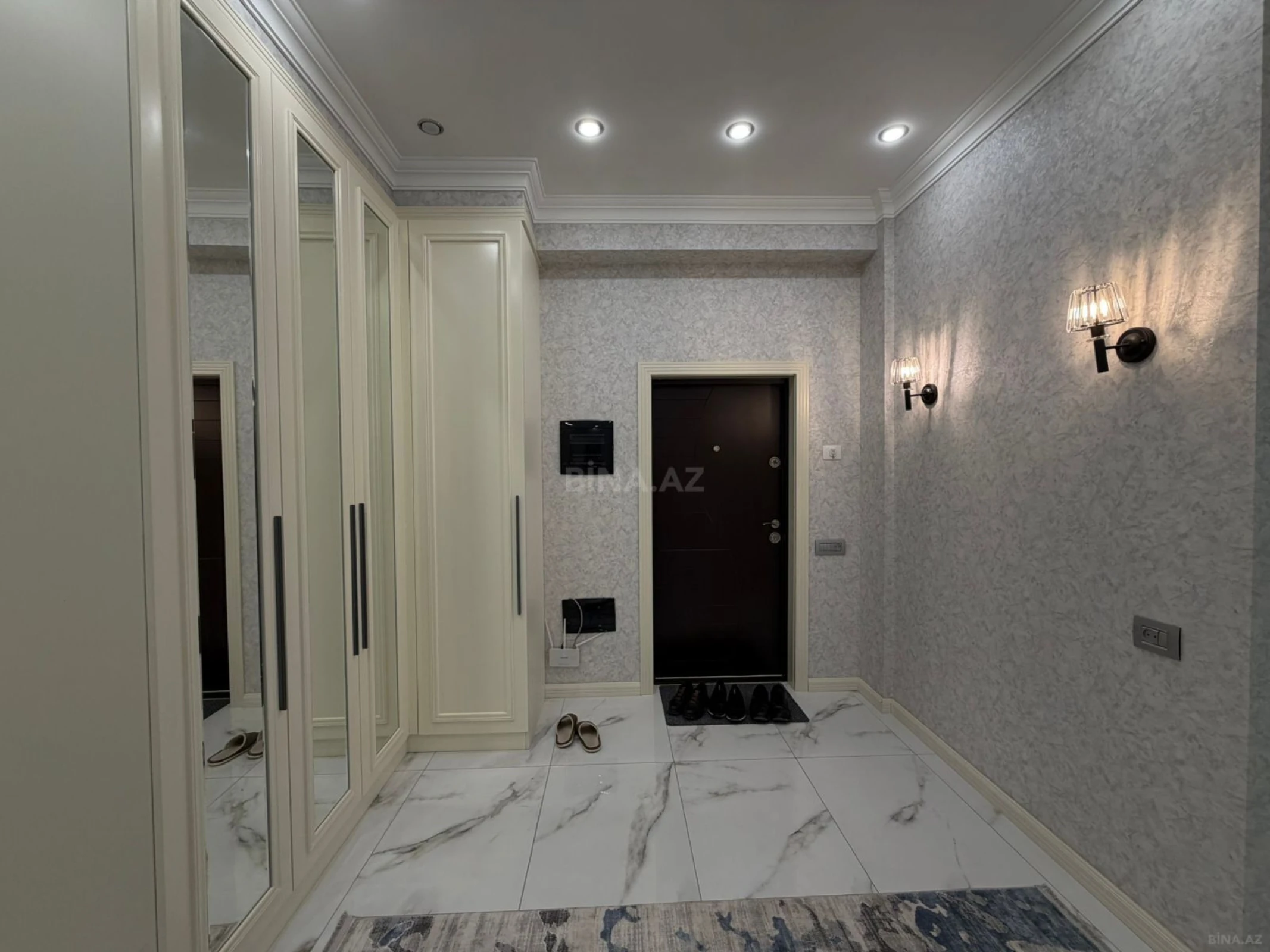 Satılır 3 otaqlı mənzil 120 m²
