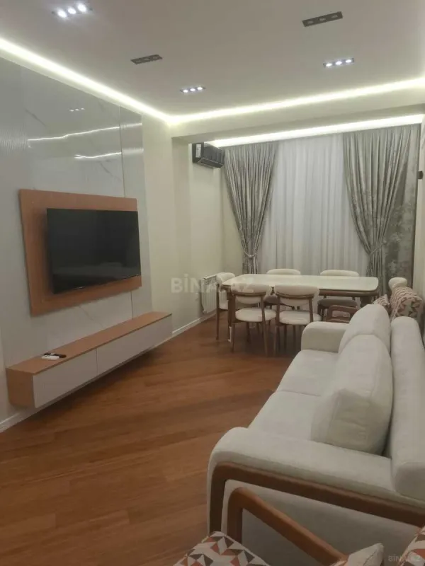 Satılır 2 otaqlı mənzil 70 m²