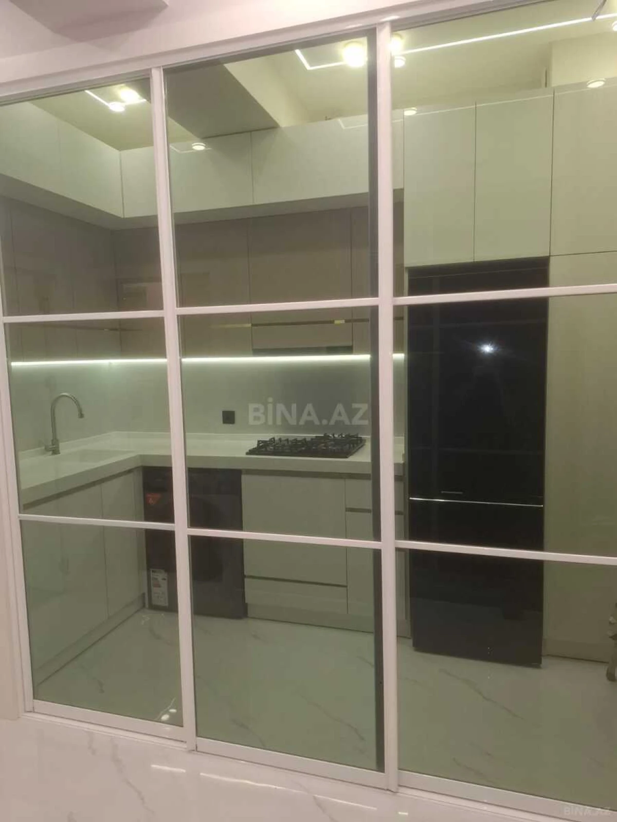 Satılır 2 otaqlı mənzil 70 m²