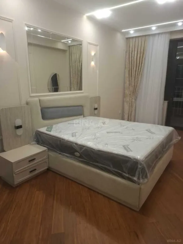 Satılır 2 otaqlı mənzil 70 m²
