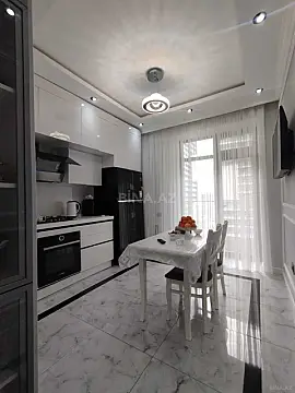 Satılır 3 otaqlı mənzil 150 m²