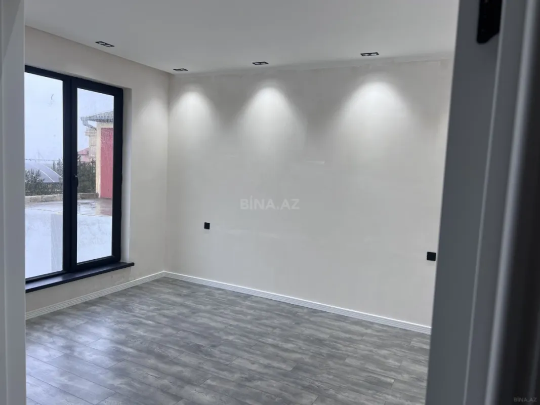 Satılır 4 otaqlı həyət evi 200 m²