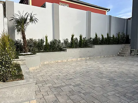 Satılır 4 otaqlı həyət evi 200 m²