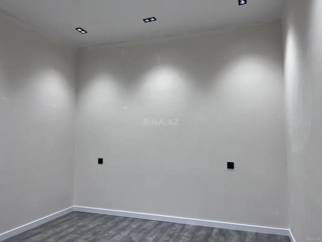 Satılır 4 otaqlı həyət evi 200 m²