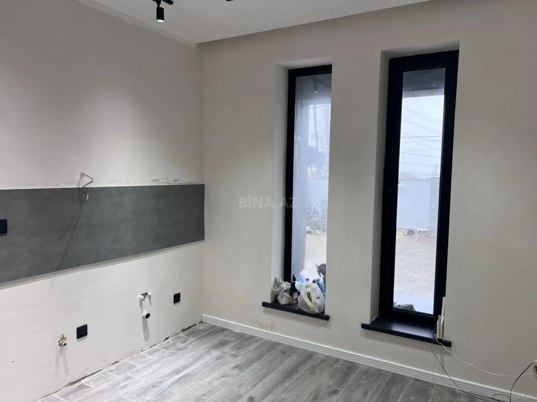 Satılır 4 otaqlı həyət evi 200 m²