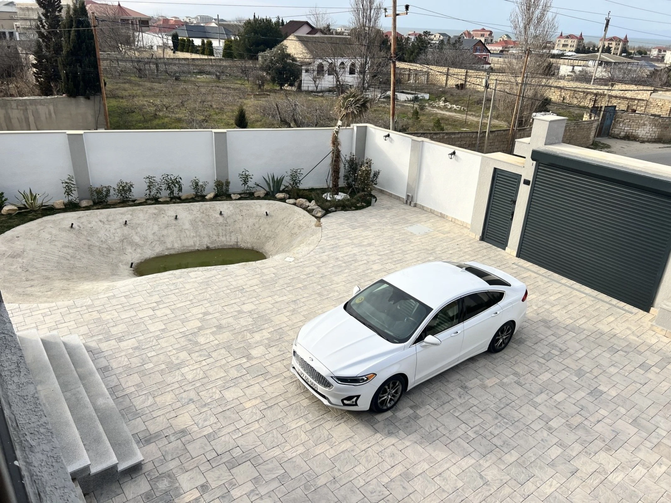 Satılır 4 otaqlı həyət evi 200 m²
