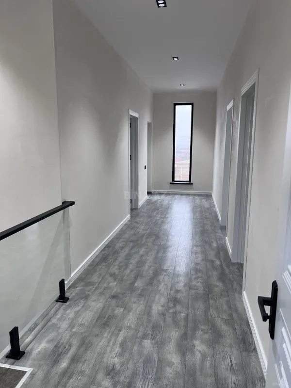 Satılır 4 otaqlı həyət evi 200 m²