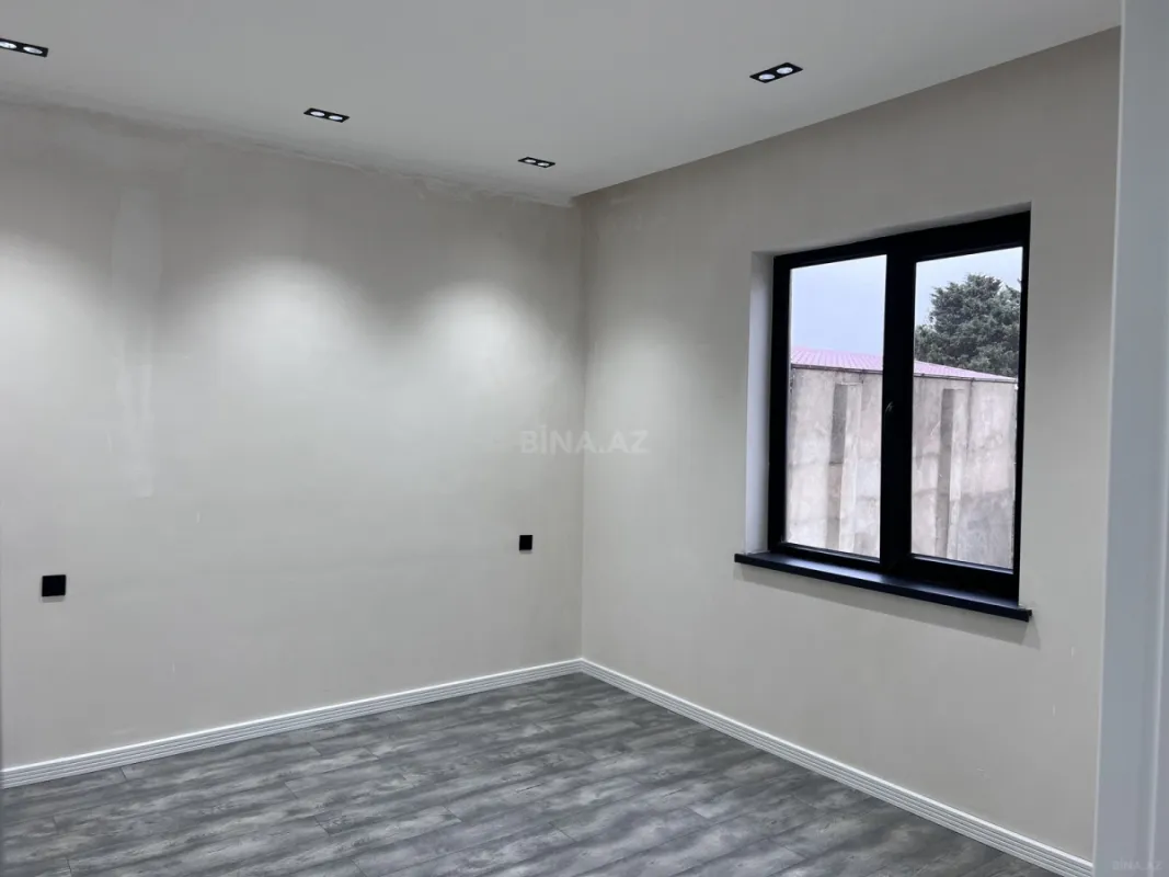 Satılır 4 otaqlı həyət evi 200 m²