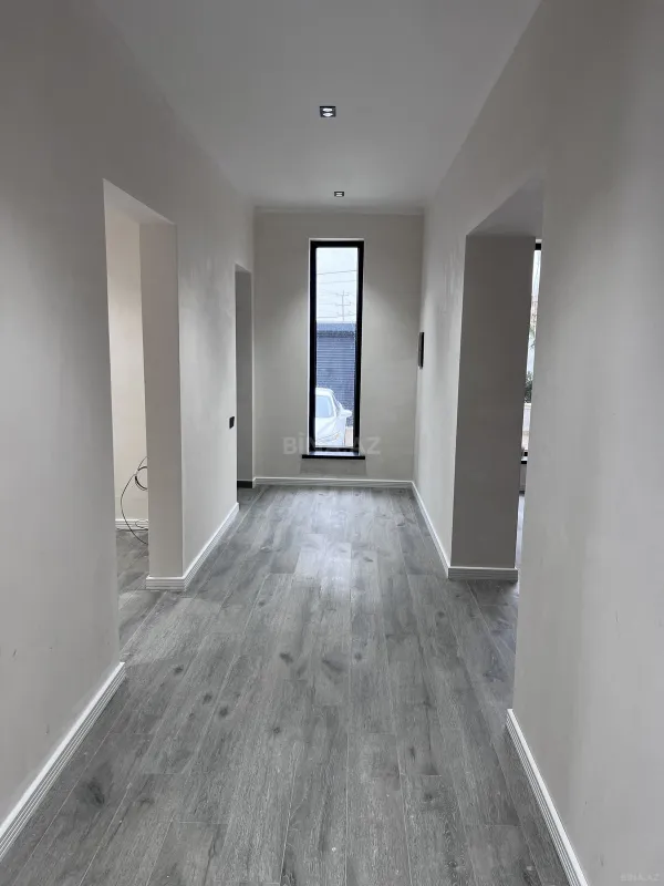 Satılır 4 otaqlı həyət evi 200 m²