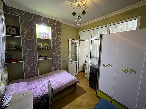 Satılır 3 otaqlı mənzil 110 m²