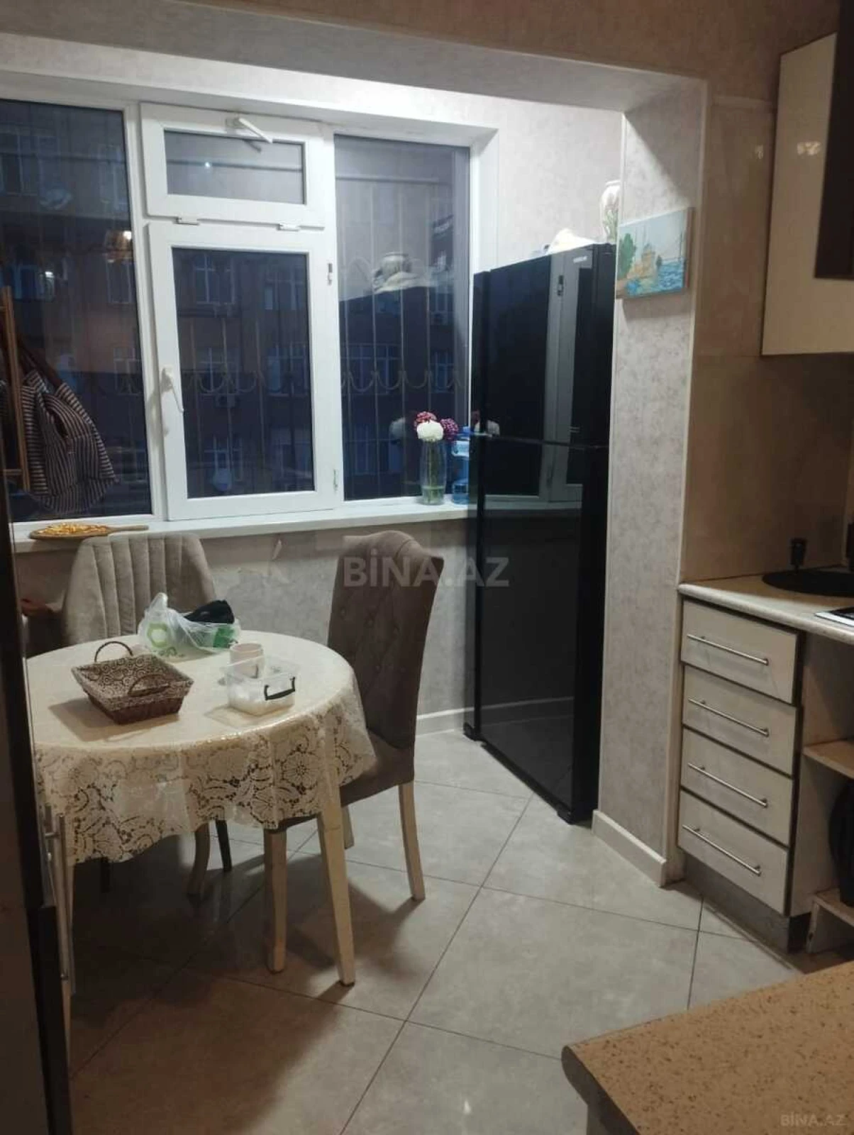 Satılır 4 otaqlı mənzil 100 m²