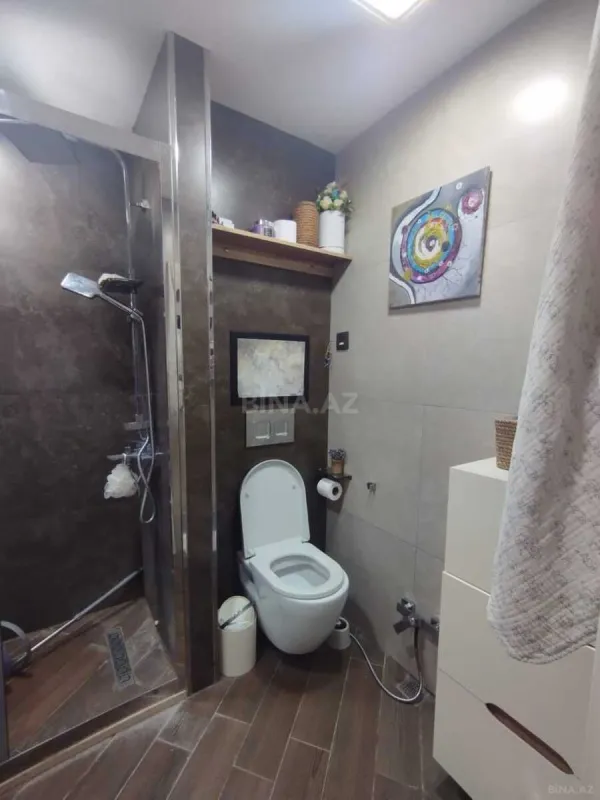 Satılır 4 otaqlı mənzil 100 m²