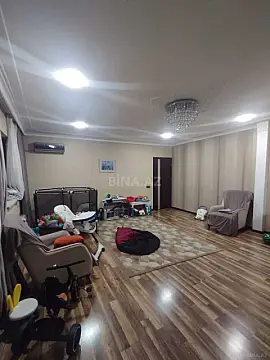Satılır 4 otaqlı mənzil 100 m²