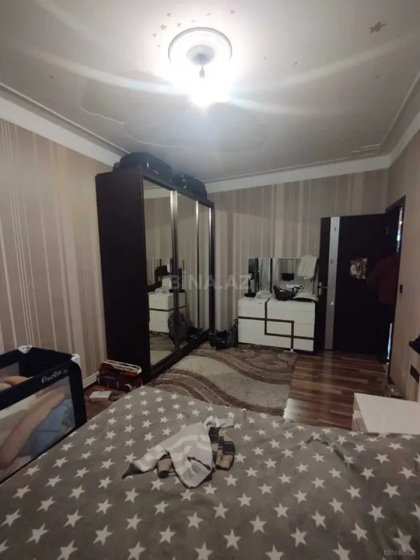 Satılır 4 otaqlı mənzil 100 m²