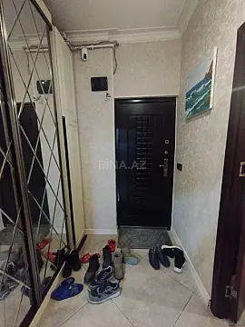 Satılır 4 otaqlı mənzil 100 m²