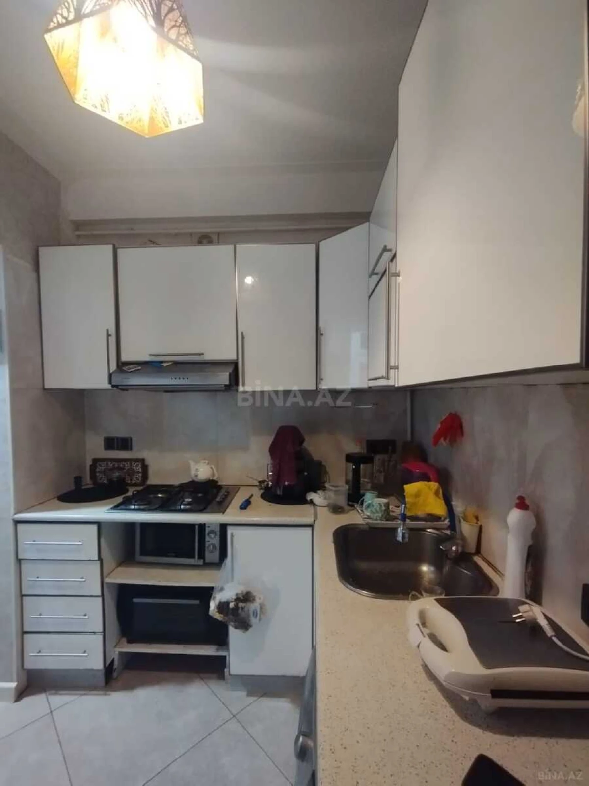 Satılır 4 otaqlı mənzil 100 m²