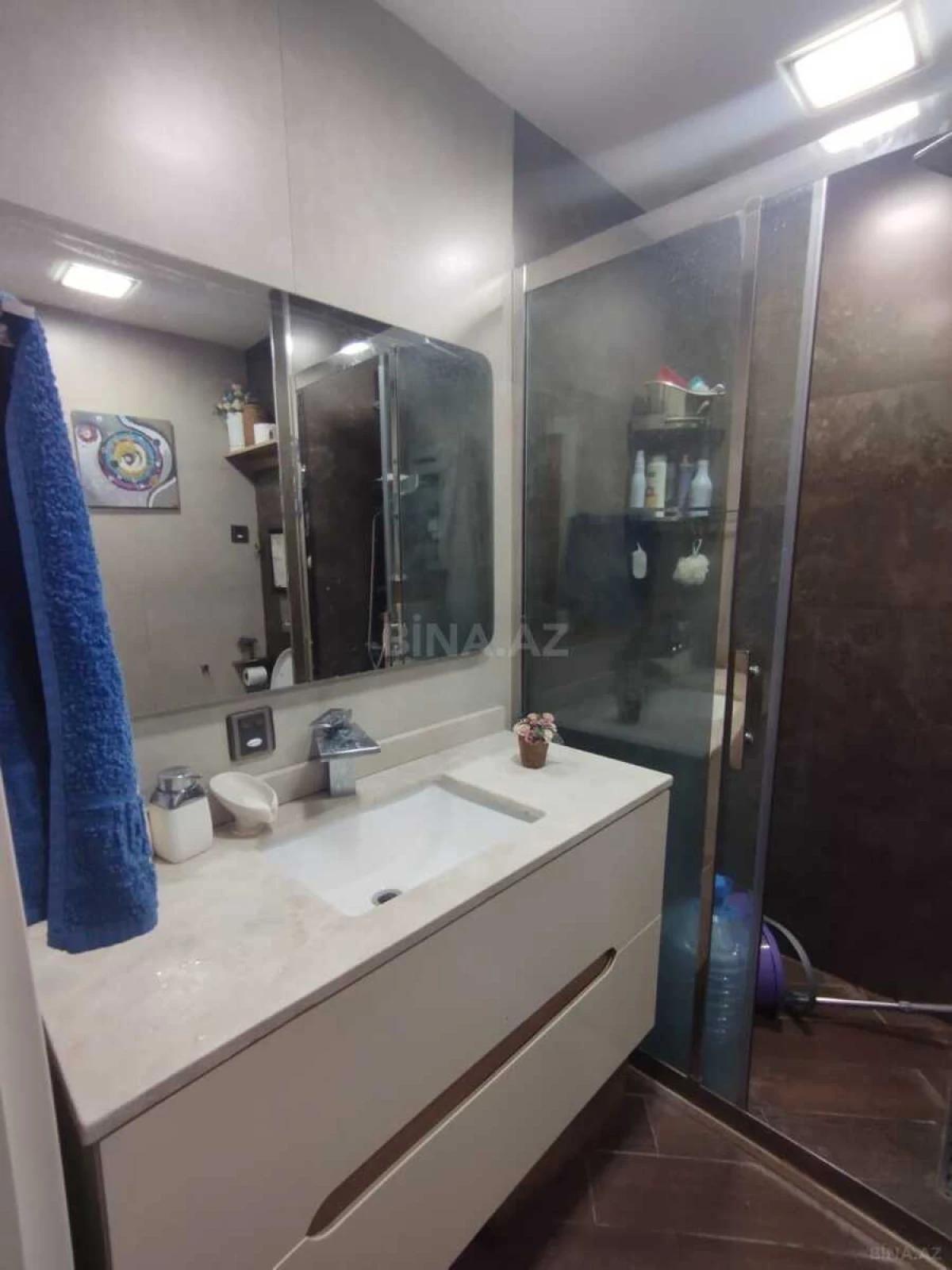 Satılır 4 otaqlı mənzil 100 m²