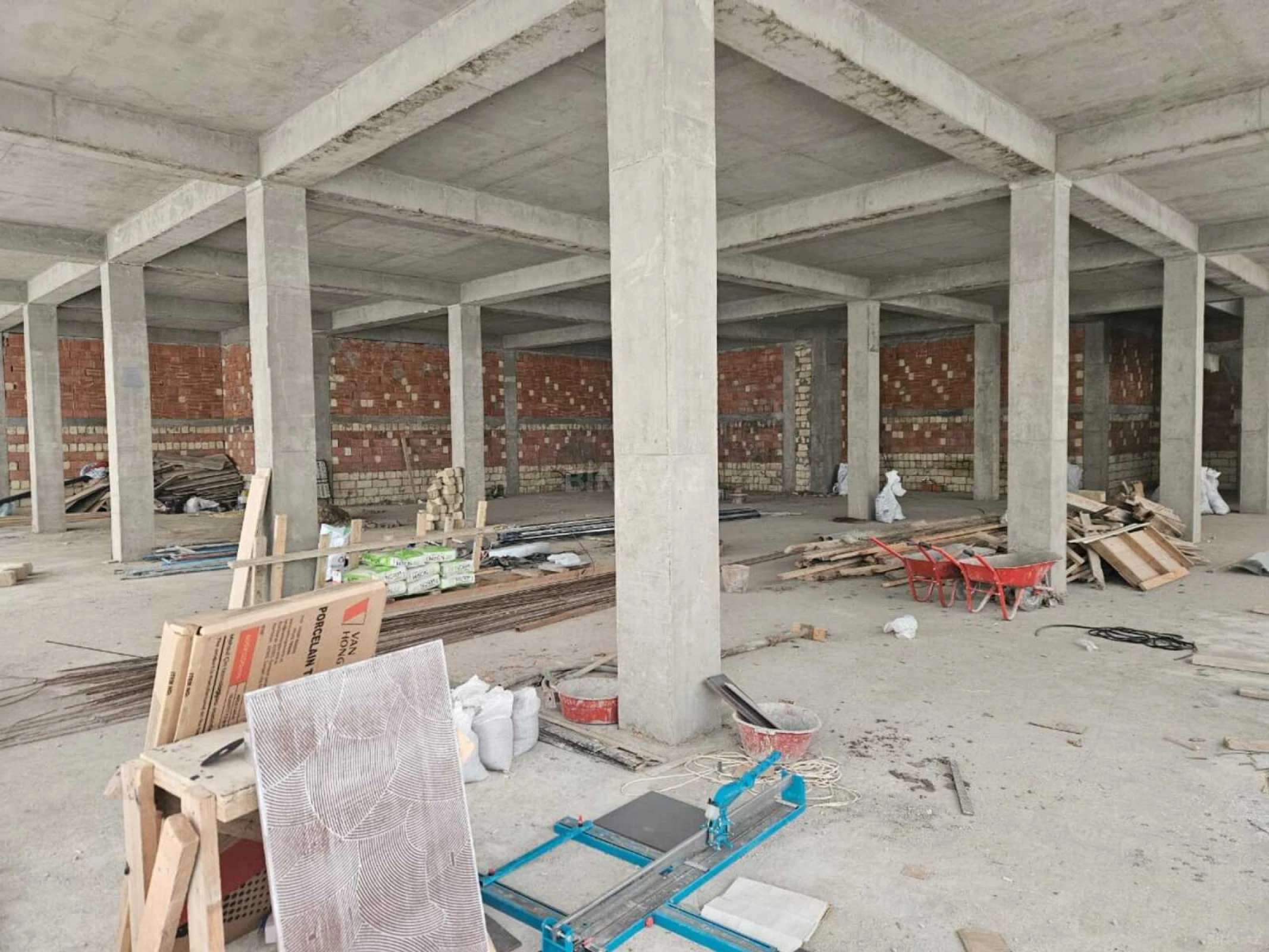 Kirayə verilir obyekt 1024 m²