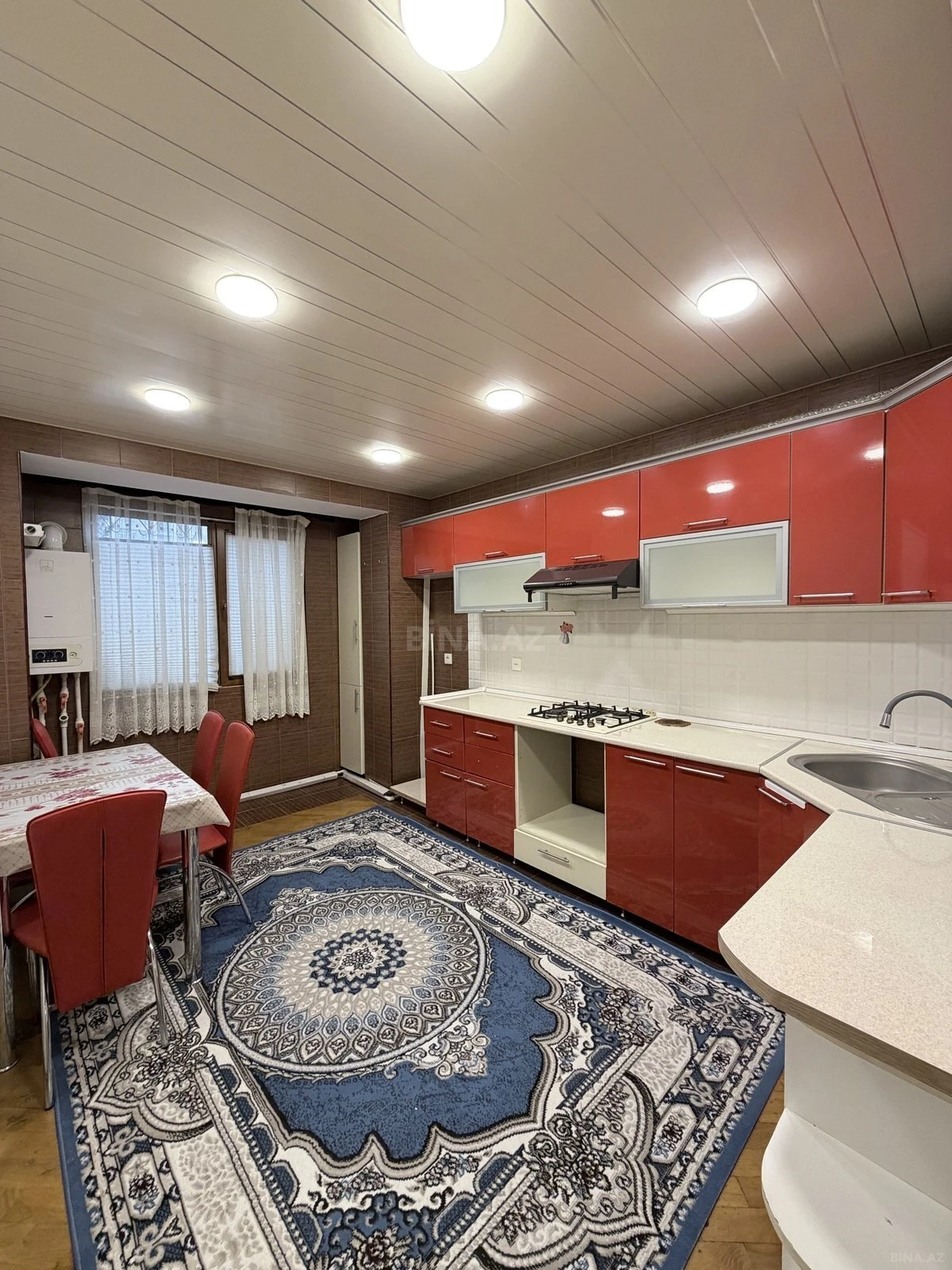 Satılır 2 otaqlı mənzil 62 m²