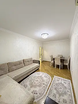 Satılır 2 otaqlı mənzil 62 m²