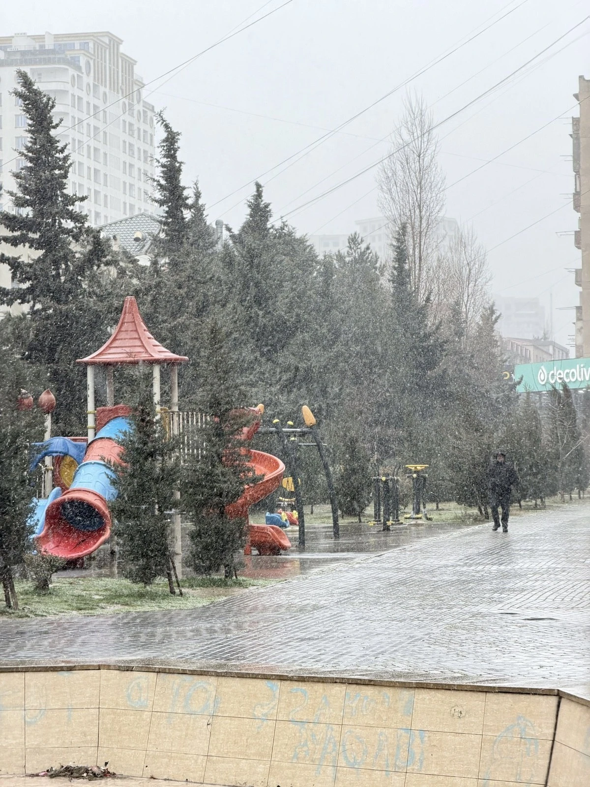 Satılır 2 otaqlı mənzil 62 m²