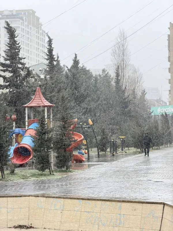 Satılır 2 otaqlı mənzil 62 m²