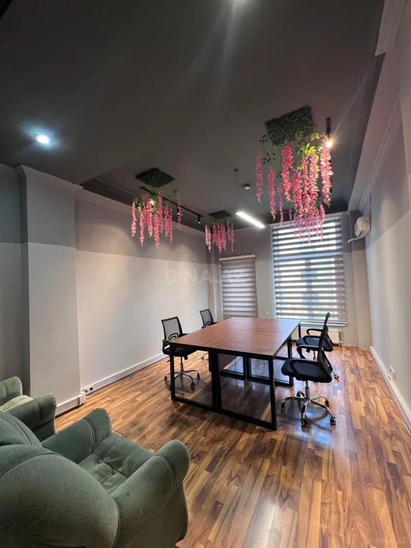 Kirayə verilir 3 otaqlı ofis 110 m²
