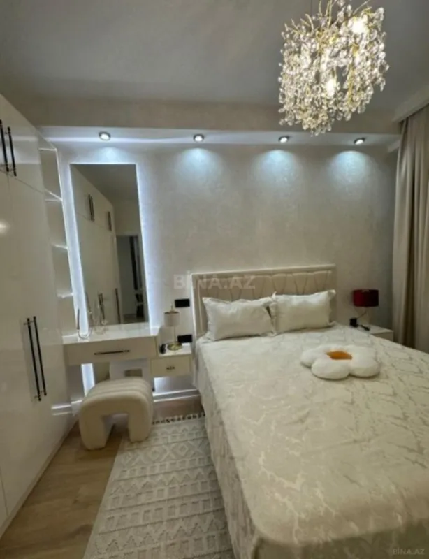 Kirayə verilir 2 otaqlı mənzil 60 m²