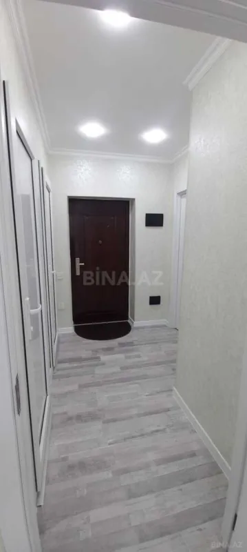 Satılır 2 otaqlı mənzil 67 m²
