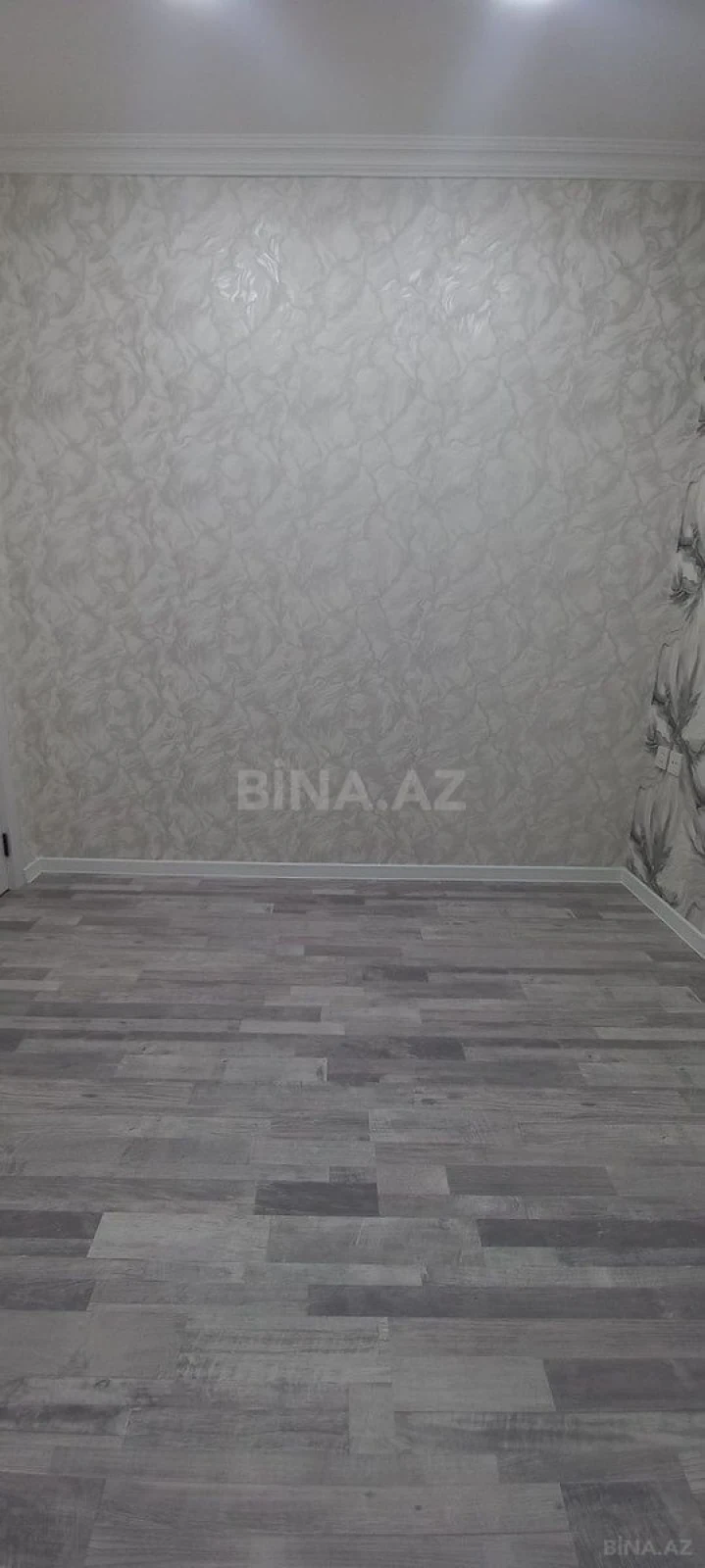 Satılır 2 otaqlı mənzil 67 m²