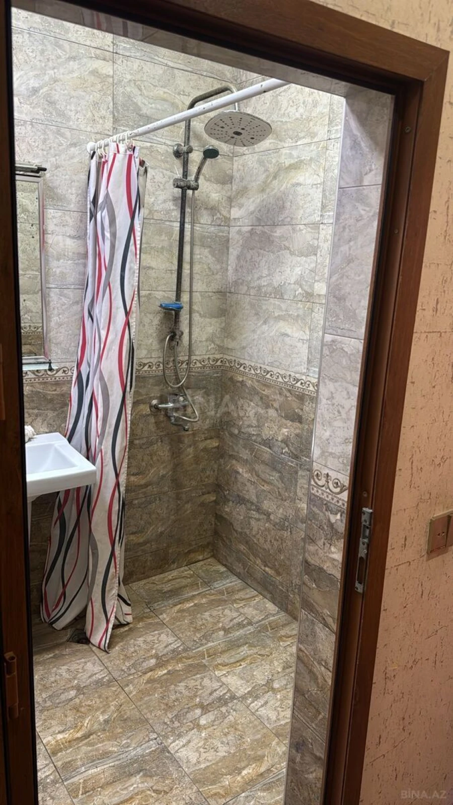 Kirayə verilir 2 otaqlı mənzil 50 m²