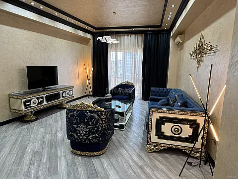 Satılır 3 otaqlı mənzil 147 m² — Bakı 3 otaq 147.00 m²