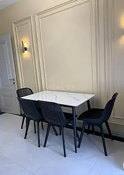 Kirayə verilir 2 otaqlı mənzil 94 m²