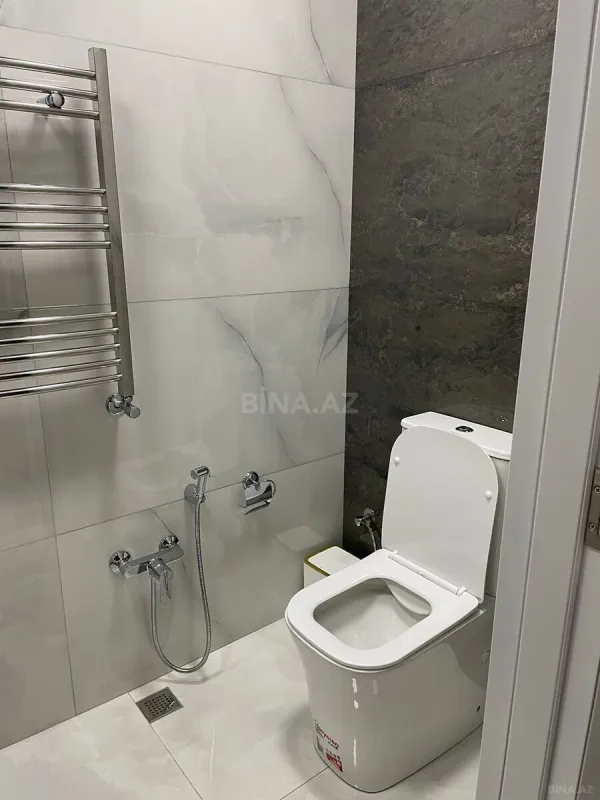 Satılır 3 otaqlı mənzil 140 m²