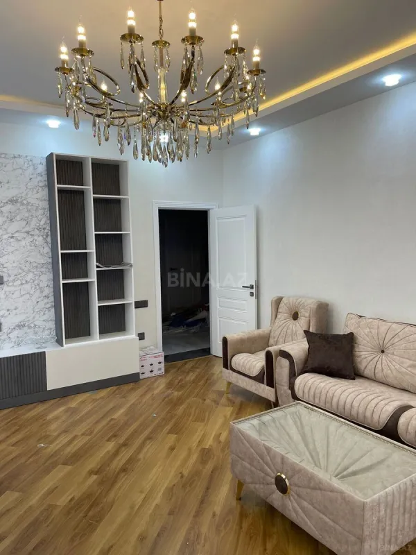 Satılır 3 otaqlı mənzil 140 m²