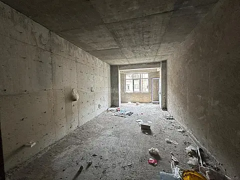 Satılır 2 otaqlı mənzil 113 m²